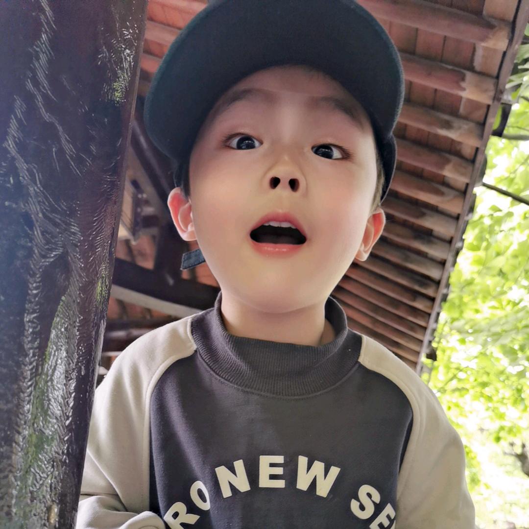 @是小贤贤奥特曼