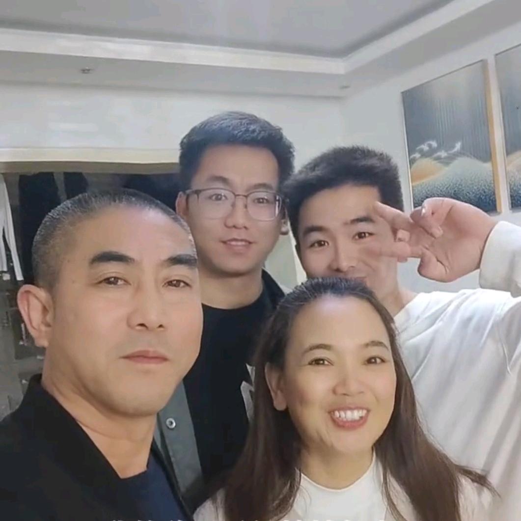 梁哥