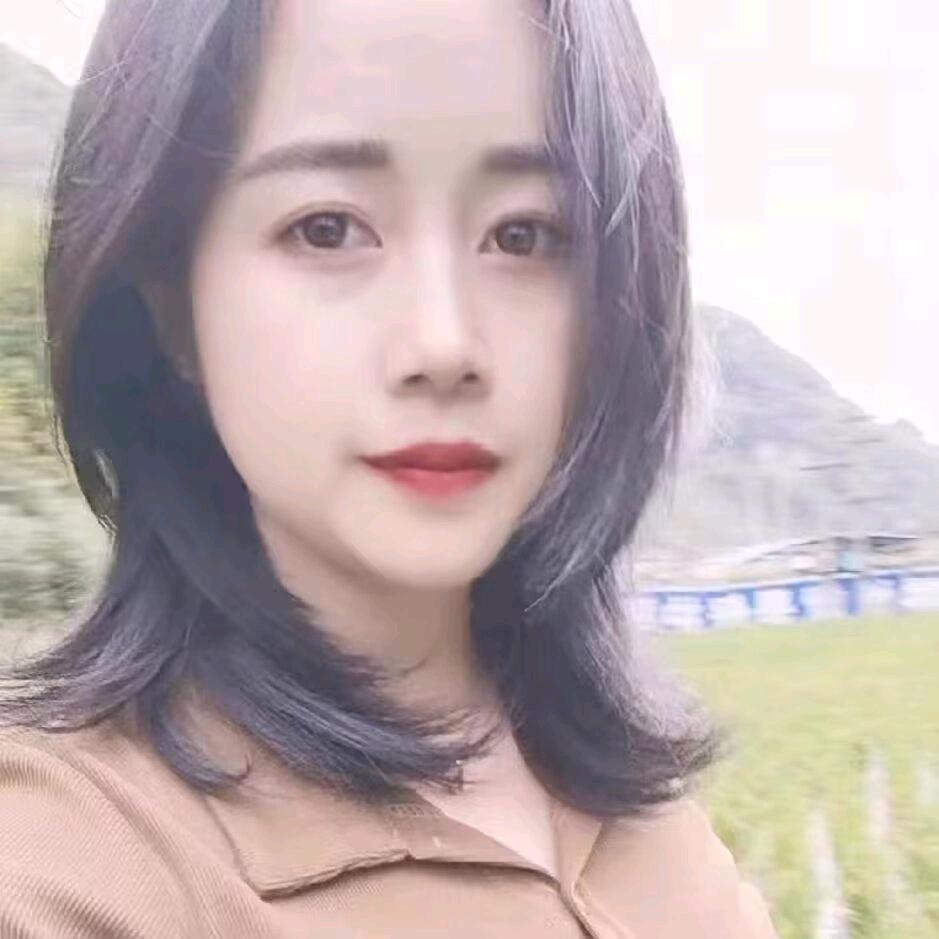 贺梅（曾用名罗雪）