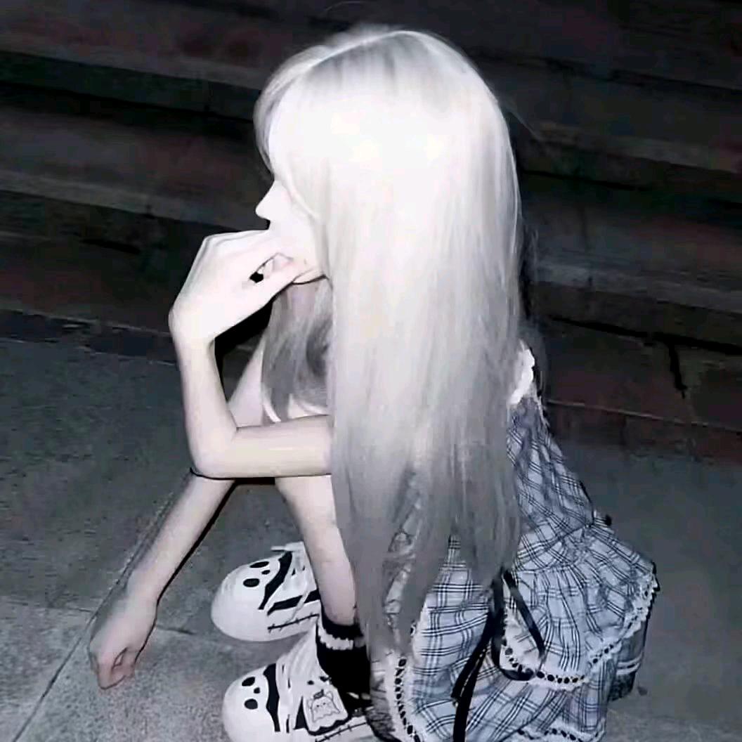 按年
