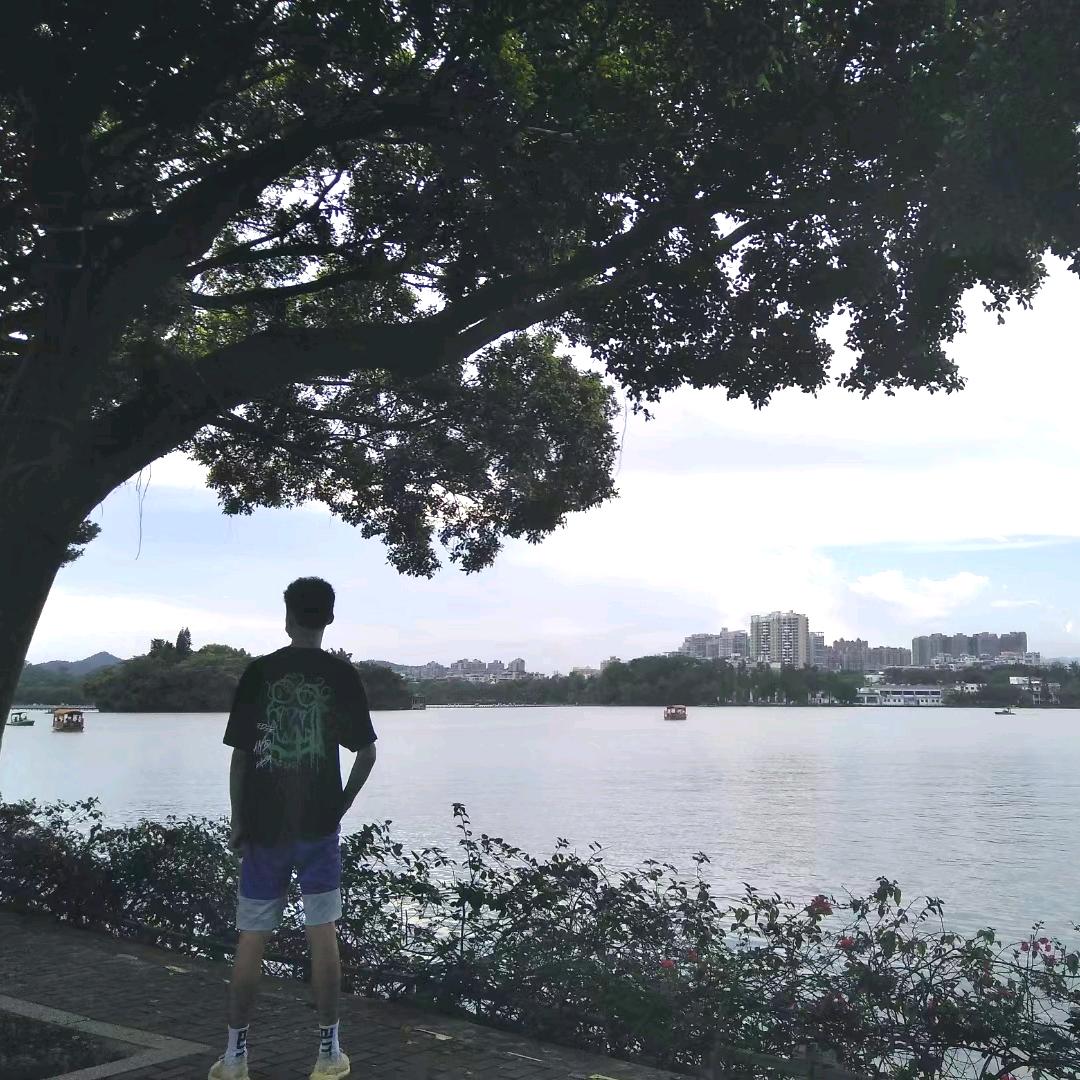 冒饭了小咔咪