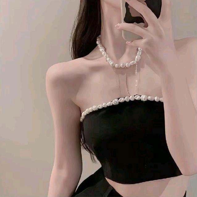 洛七七