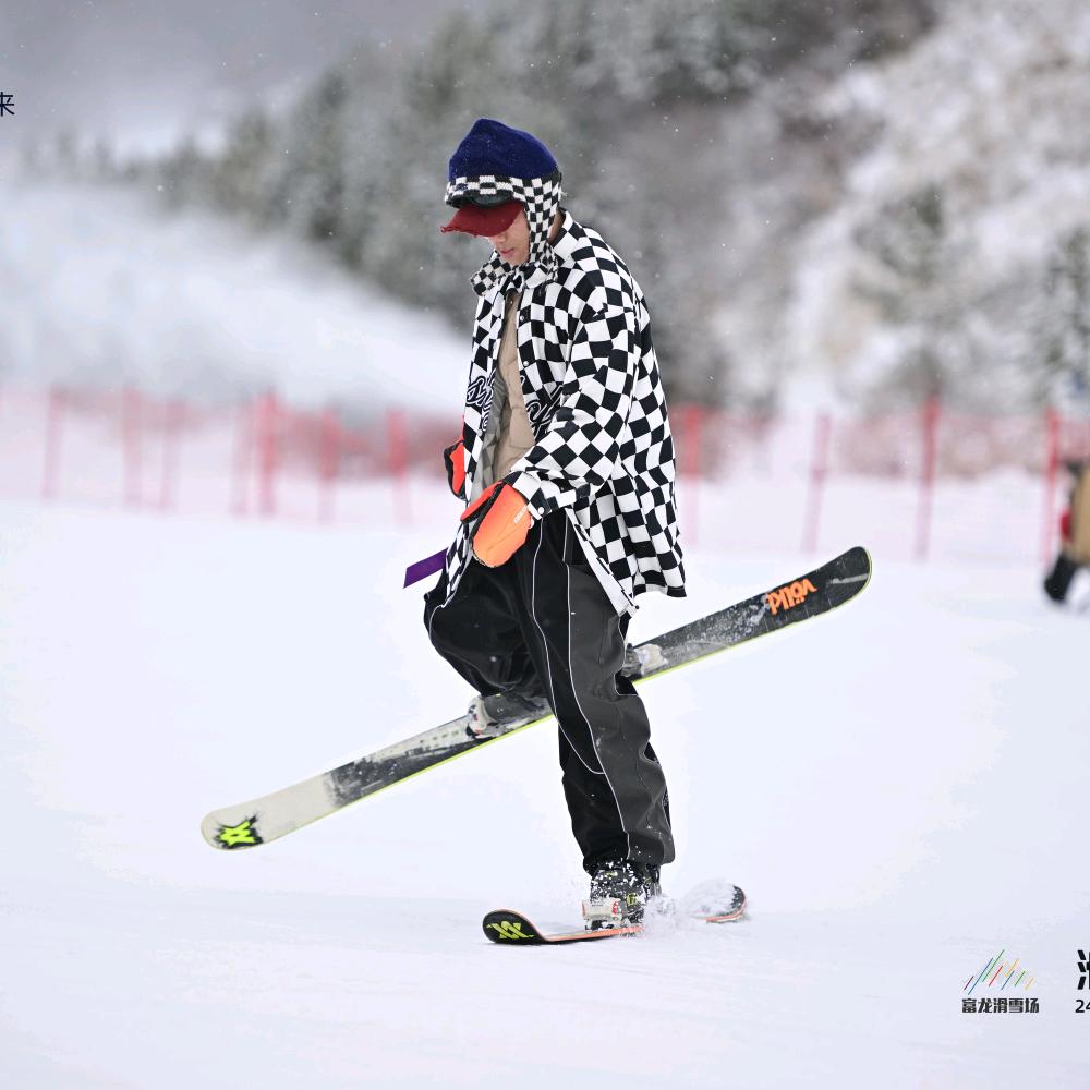 阿木⛷（北京约课）
