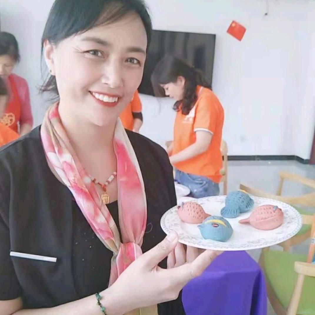 董姐。家政保洁美缝。