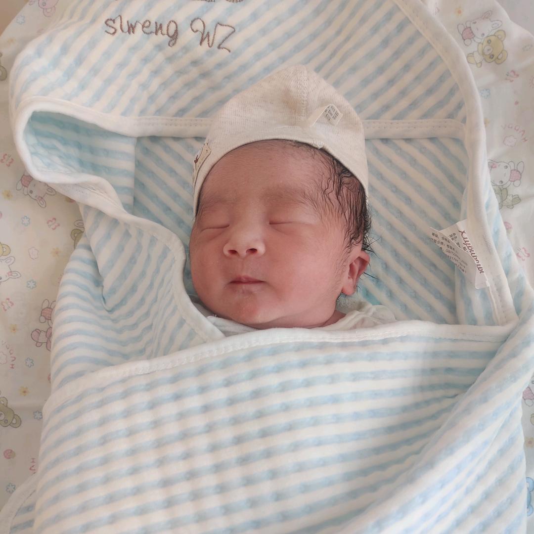 小晚迎是美女宝宝