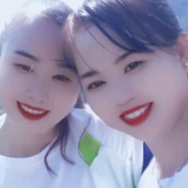 冷冷含笑