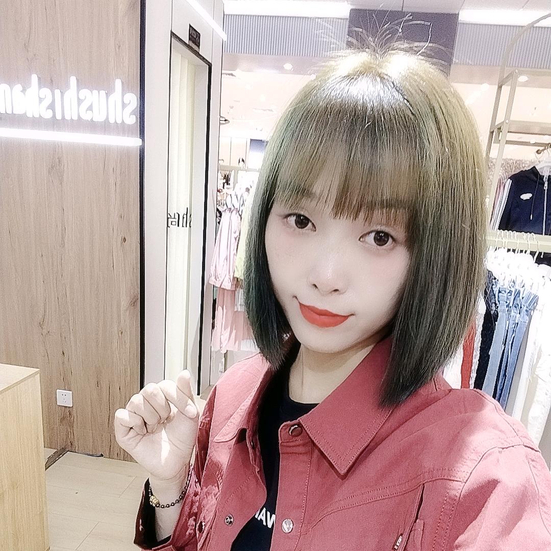 超级无敌小龙女🌹