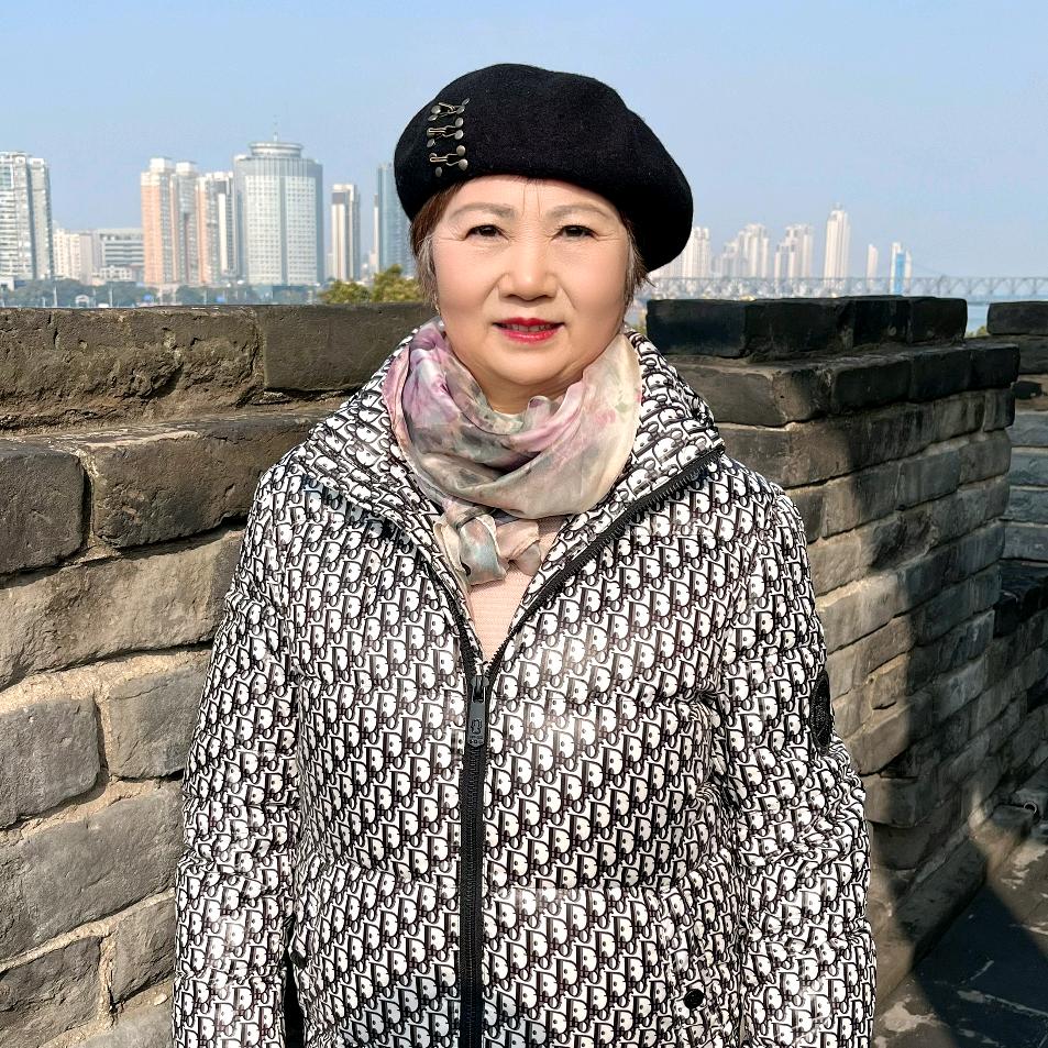 67岁的黄姥姥