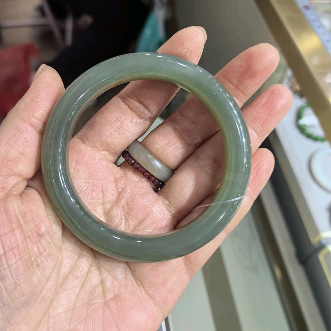 邵大姐手工编绳