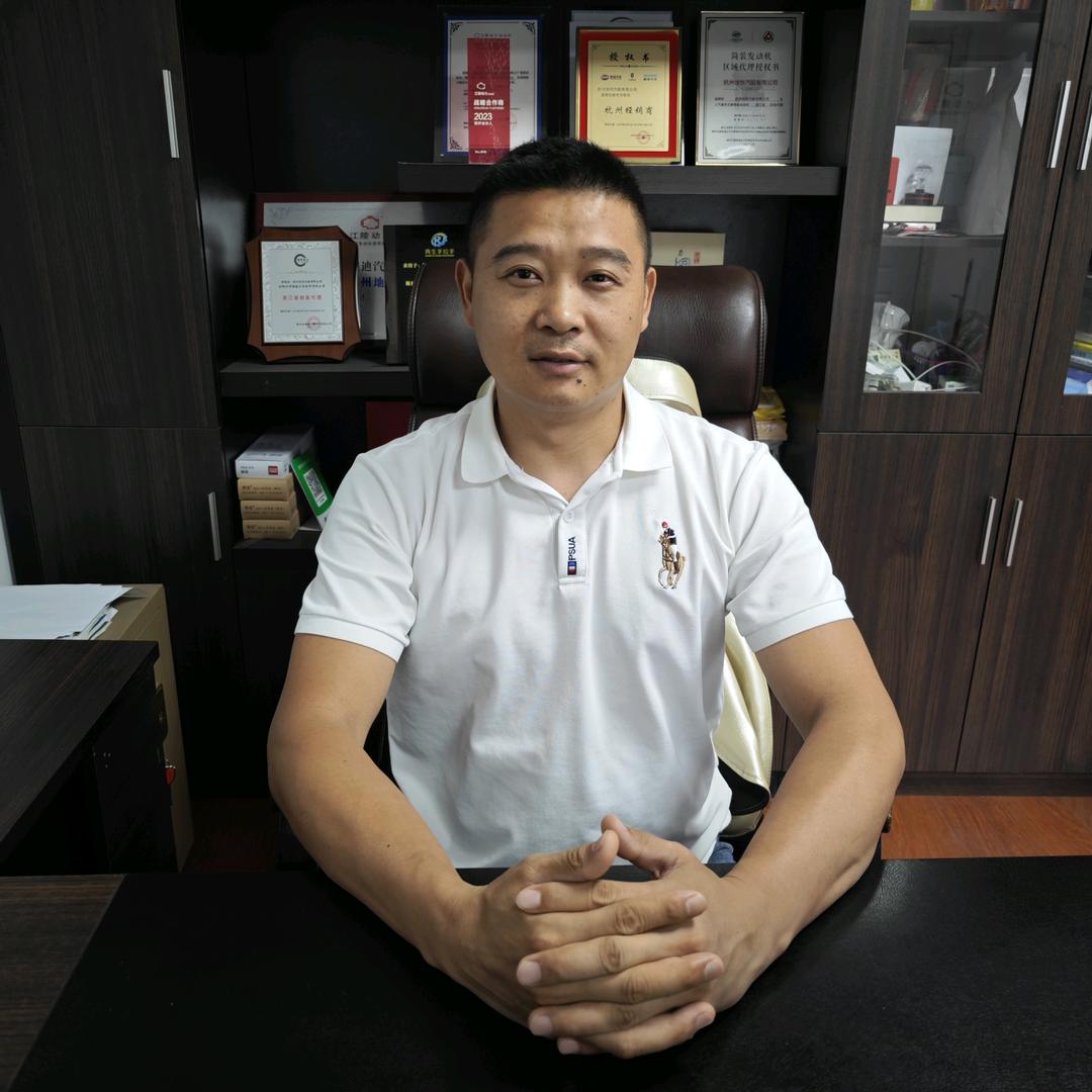 武汉卖发动机的熊大