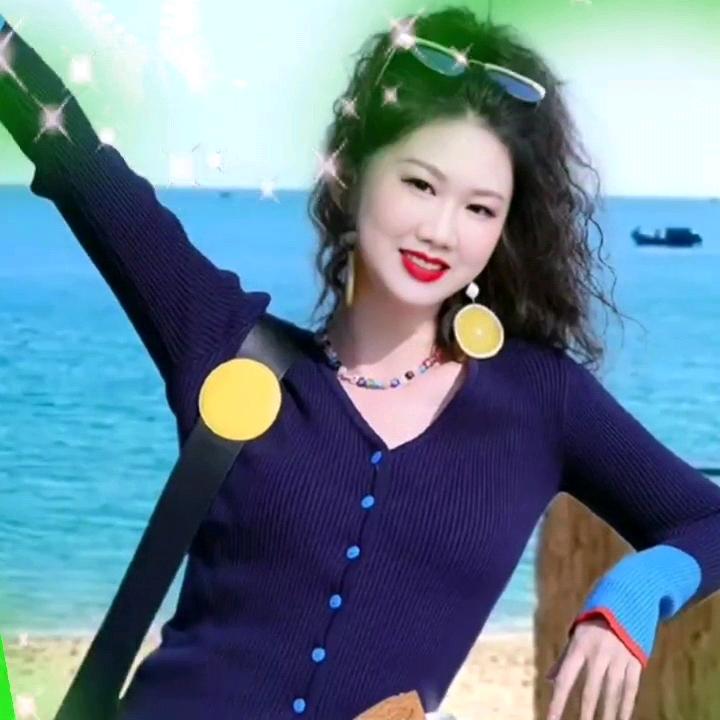 我是英英姐呀.^
