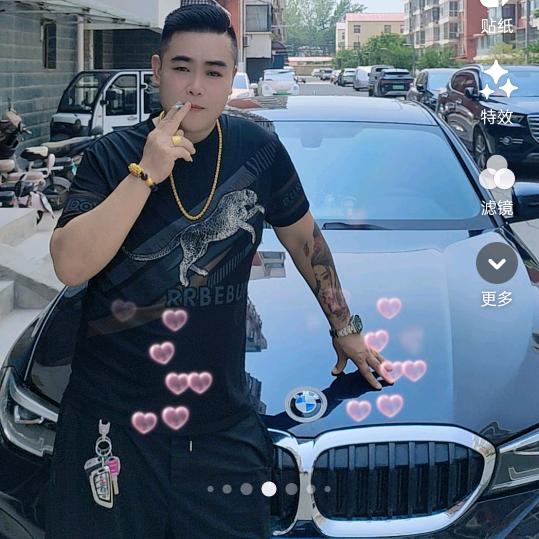 幸福快乐一家人