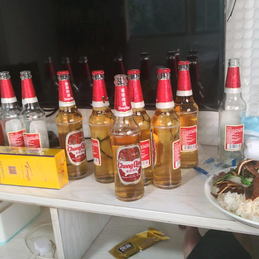 七个公司，八个厂，九个婆娘在香港