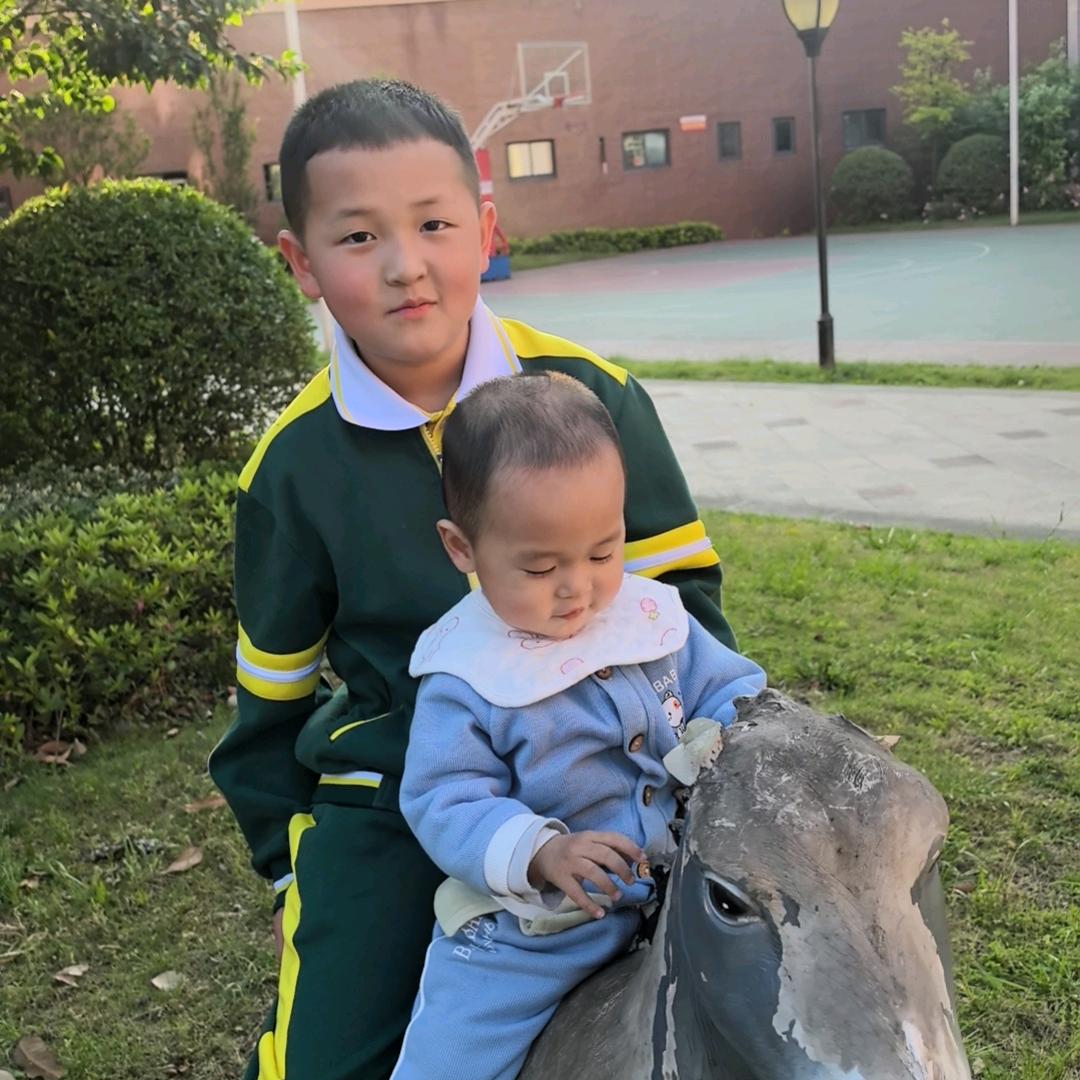 小俊杰嘛嘛