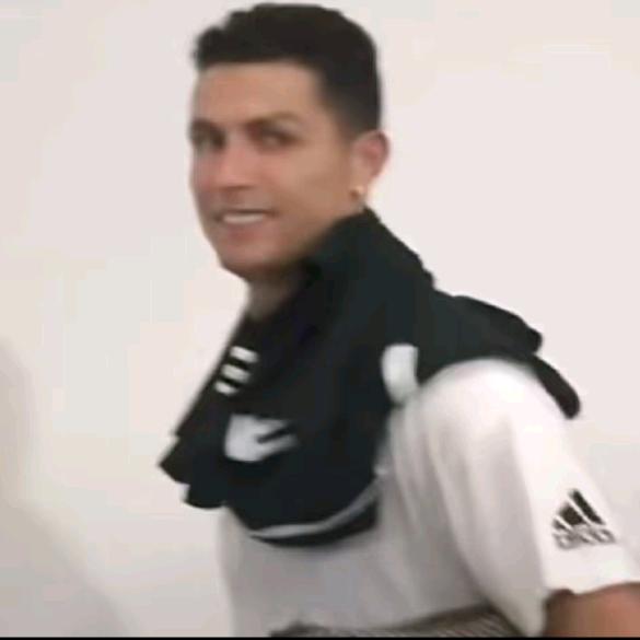 怎么会有这么好看的人关注我