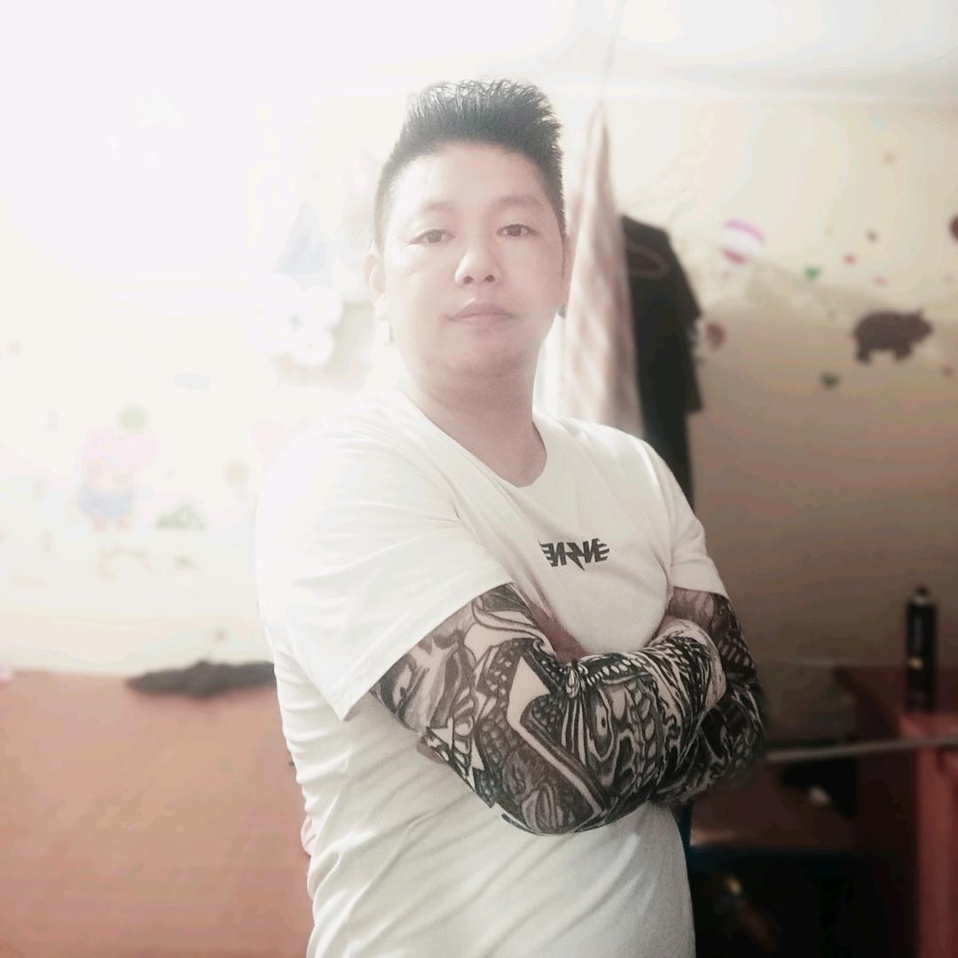 村里守妇（六少）