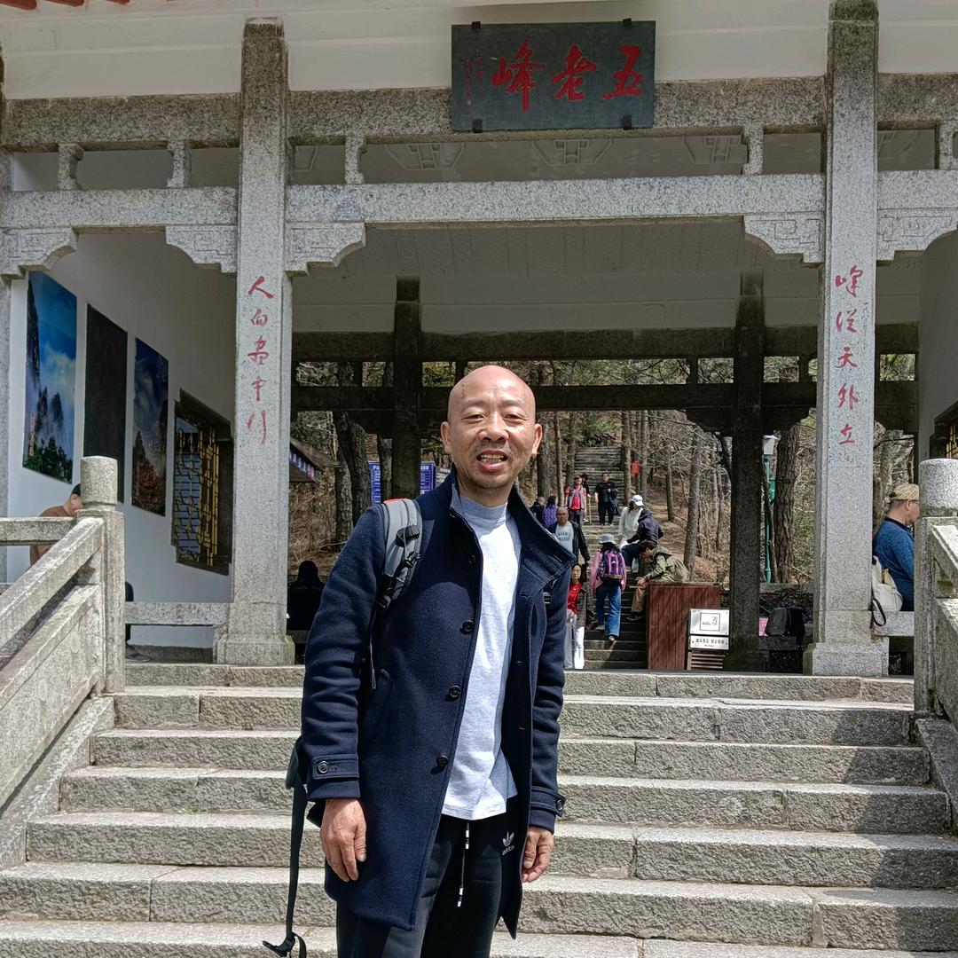 赣南刘九龙同志