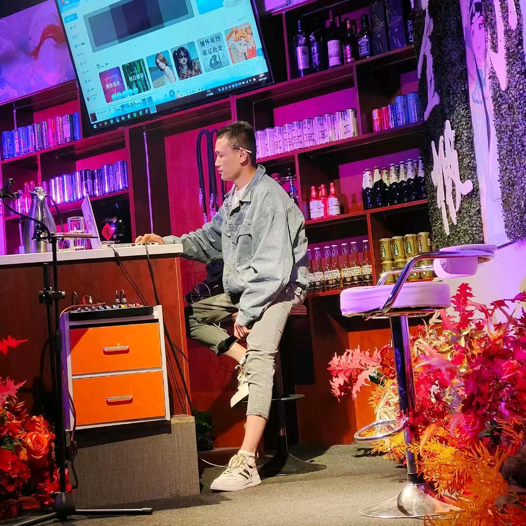 磊磊汽修汽配服务中心