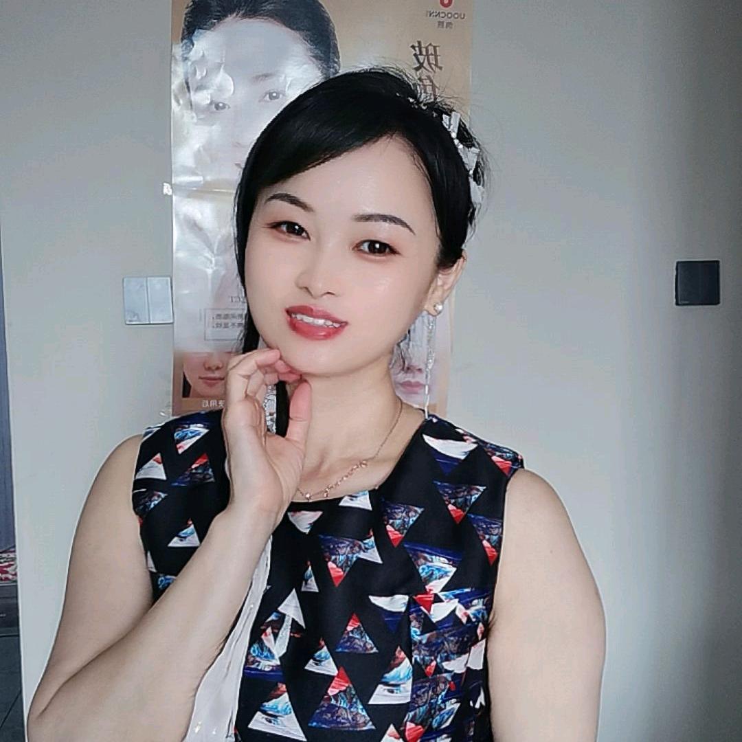 国色天香朱朱
