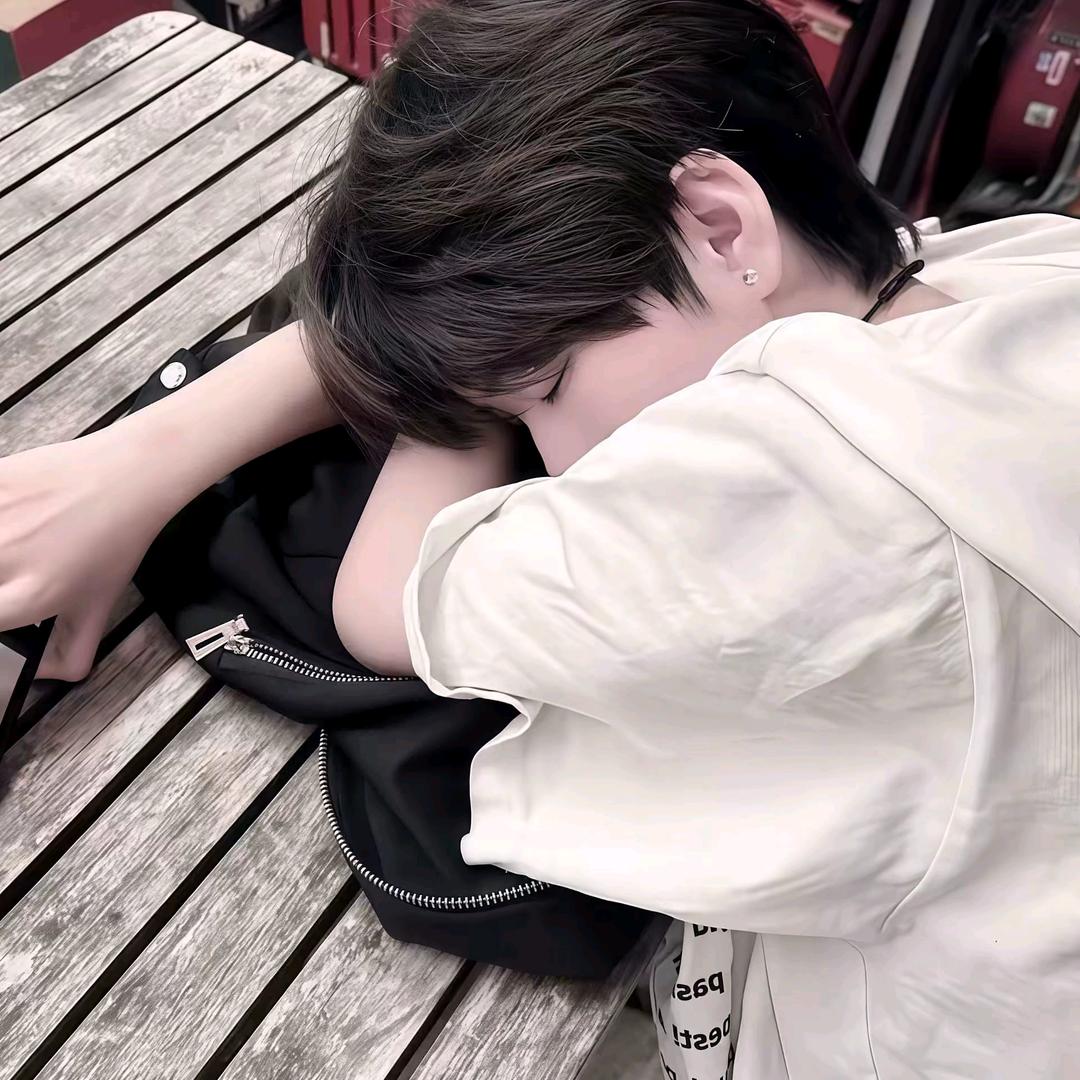 东.