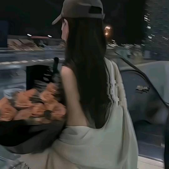 💞ℒᎭℯ⃝上上签😘