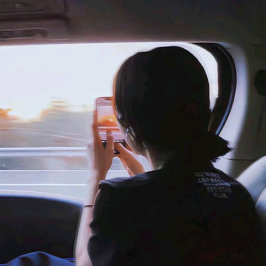 女嘉宾