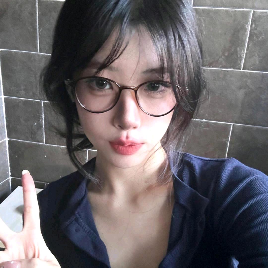 Y.