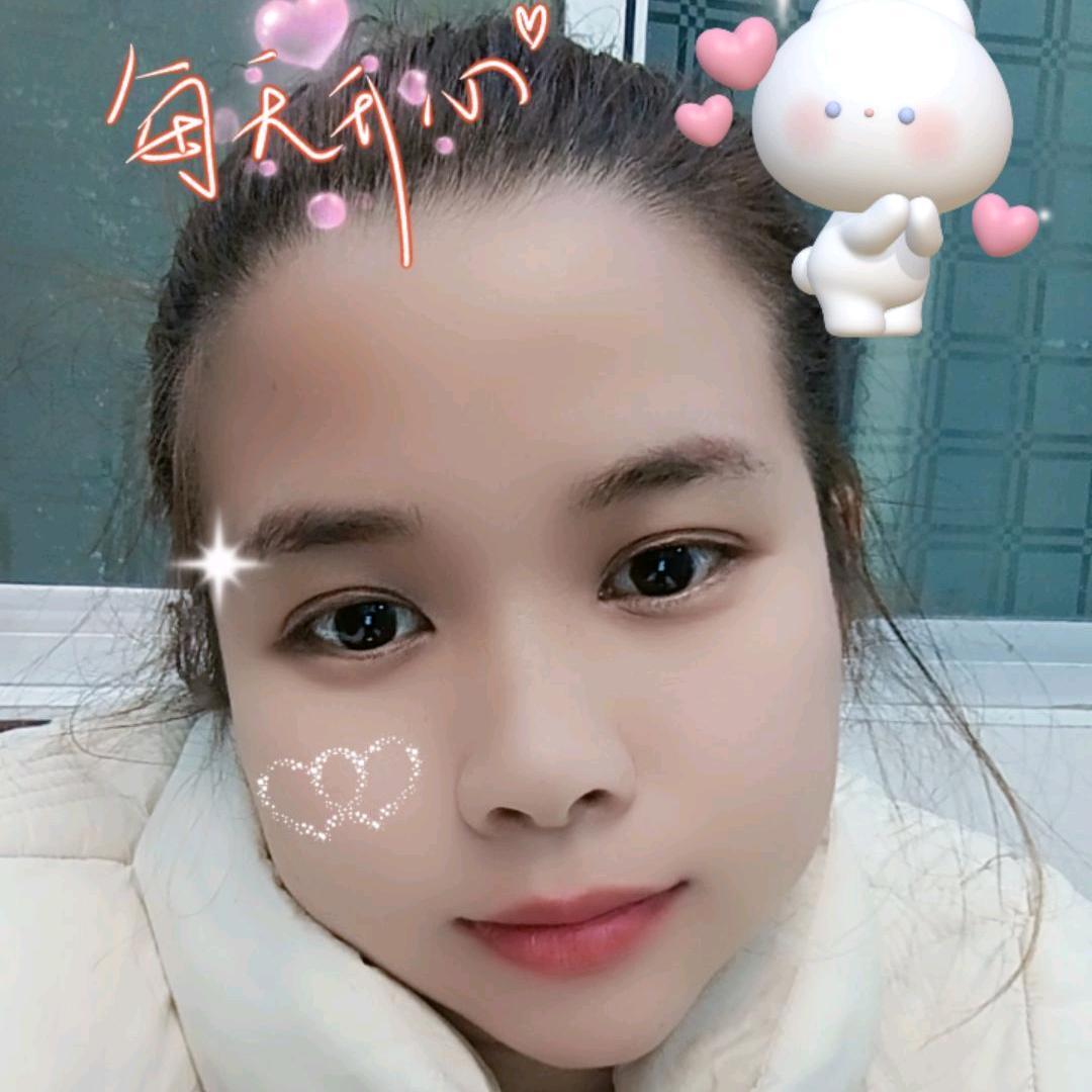 玲児（亮亮鱼生火锅）