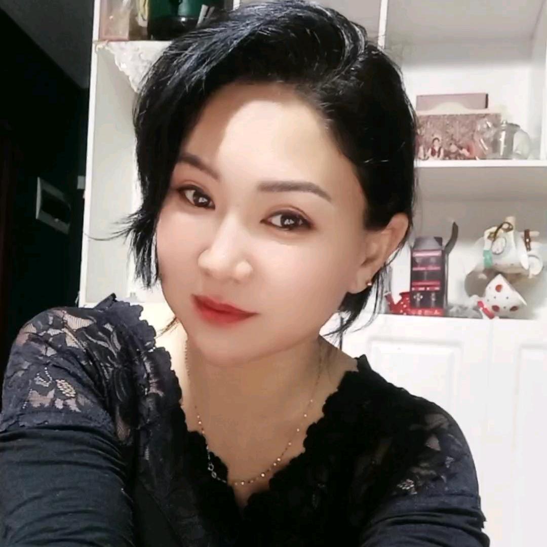 黑姑娘🌹🌹