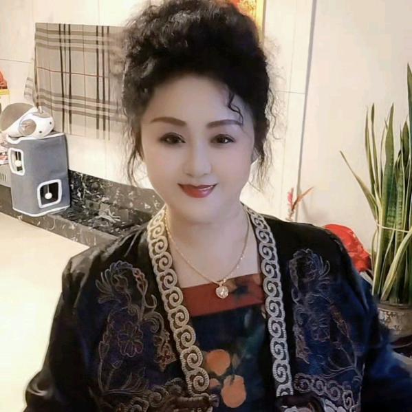 霞姐 🌹