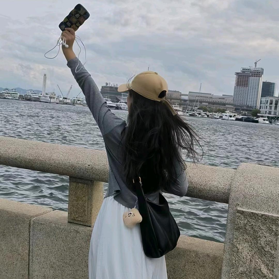 橘子汁儿℃