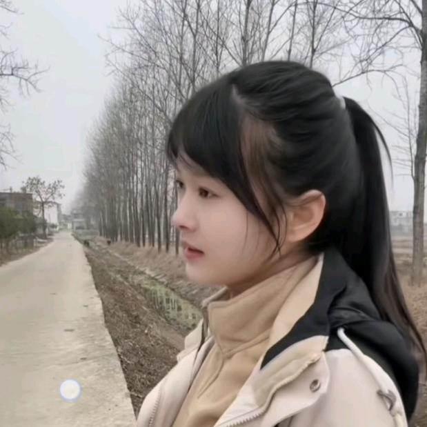 初訫