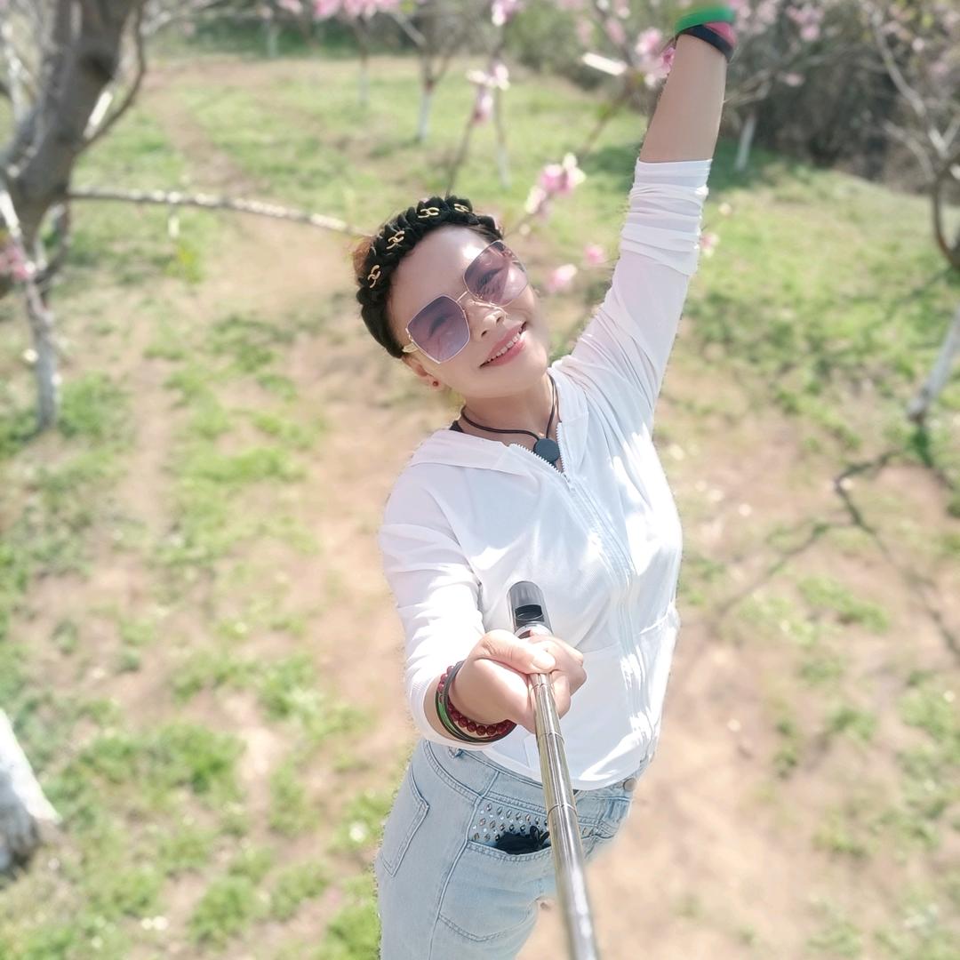 小酒窝《棱镜三芒》