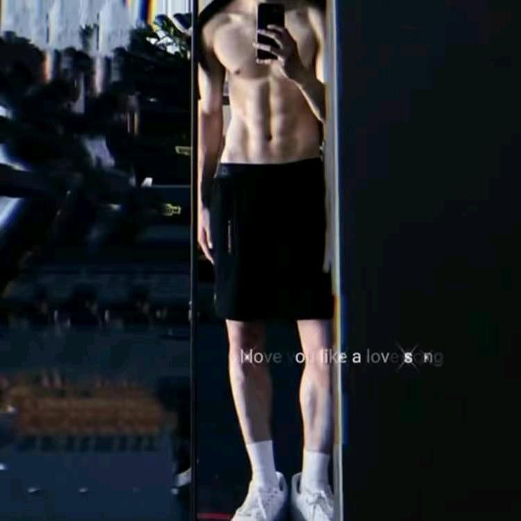 加州游泳健身泛亚店健康顾问阿泽