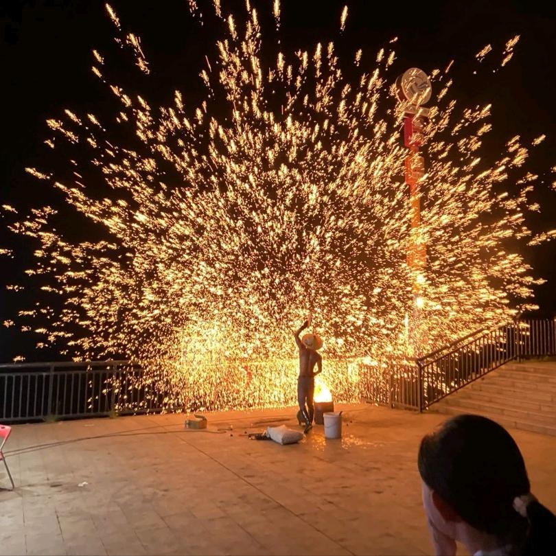 非遗打铁花火壶施乐