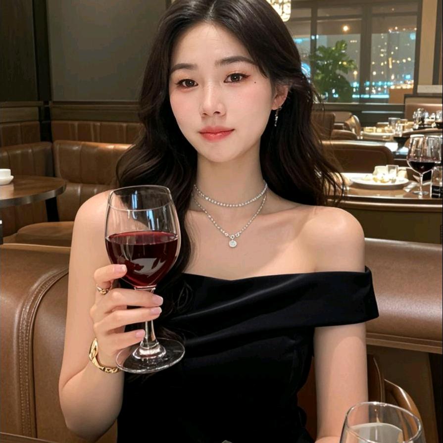 爱 姐(ღ♡‿♡ღ)