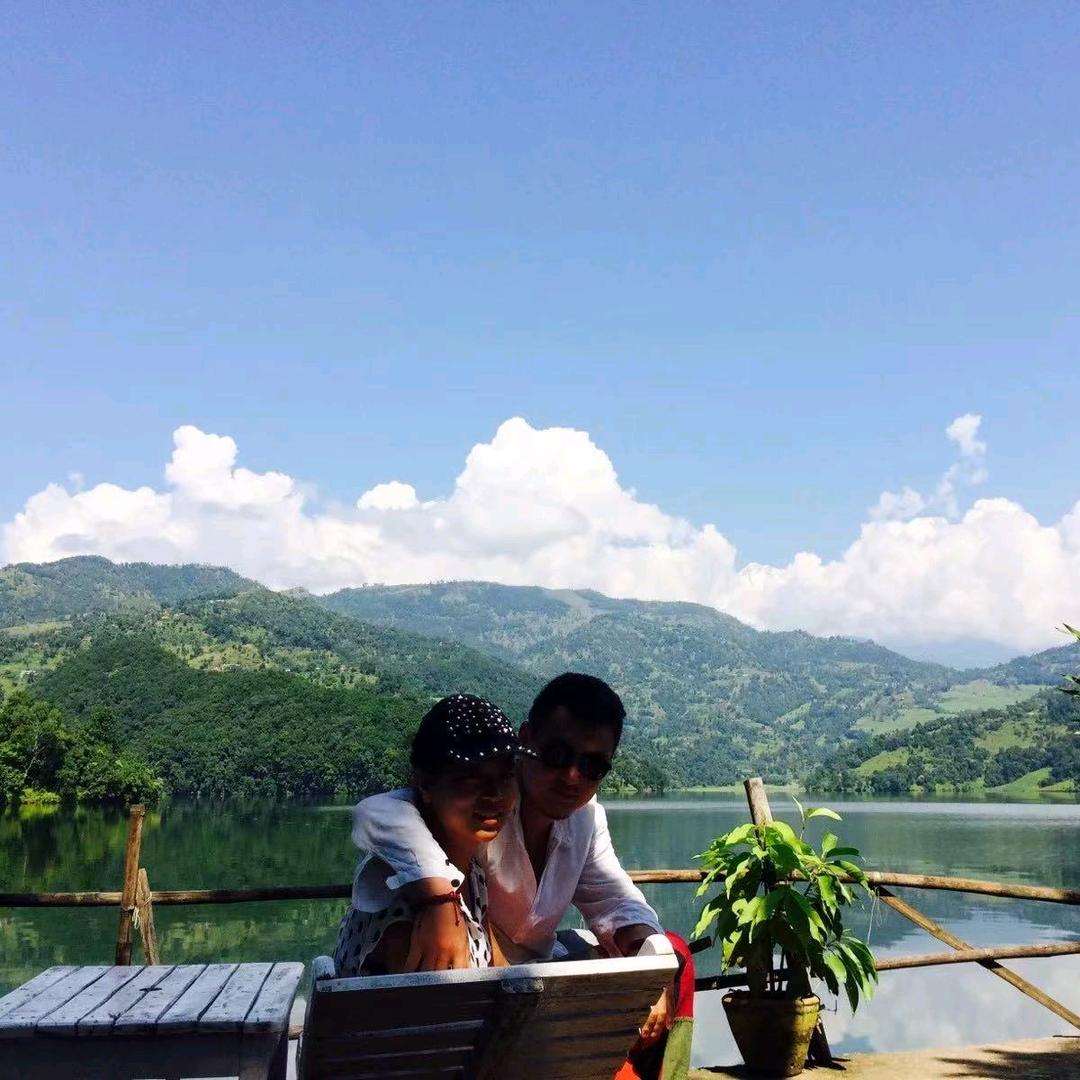 东北对抗路夫妻