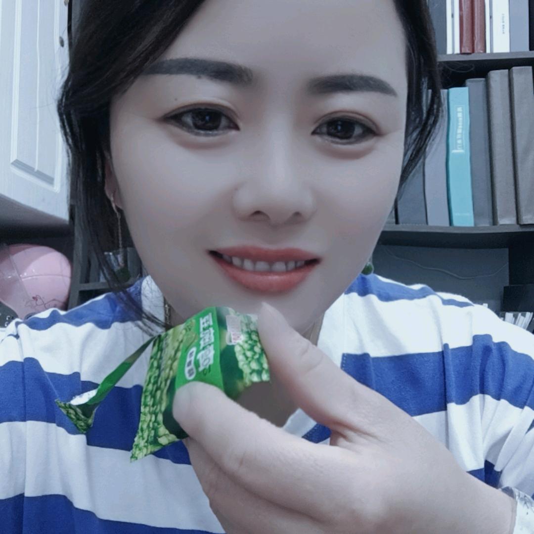 华迪木门娜姐
