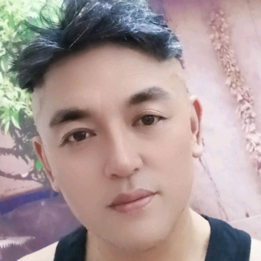 左右哥（左右歌晚上9点40）