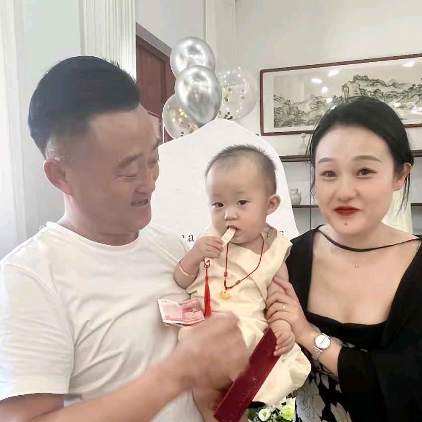 @粗鲁的文化人@