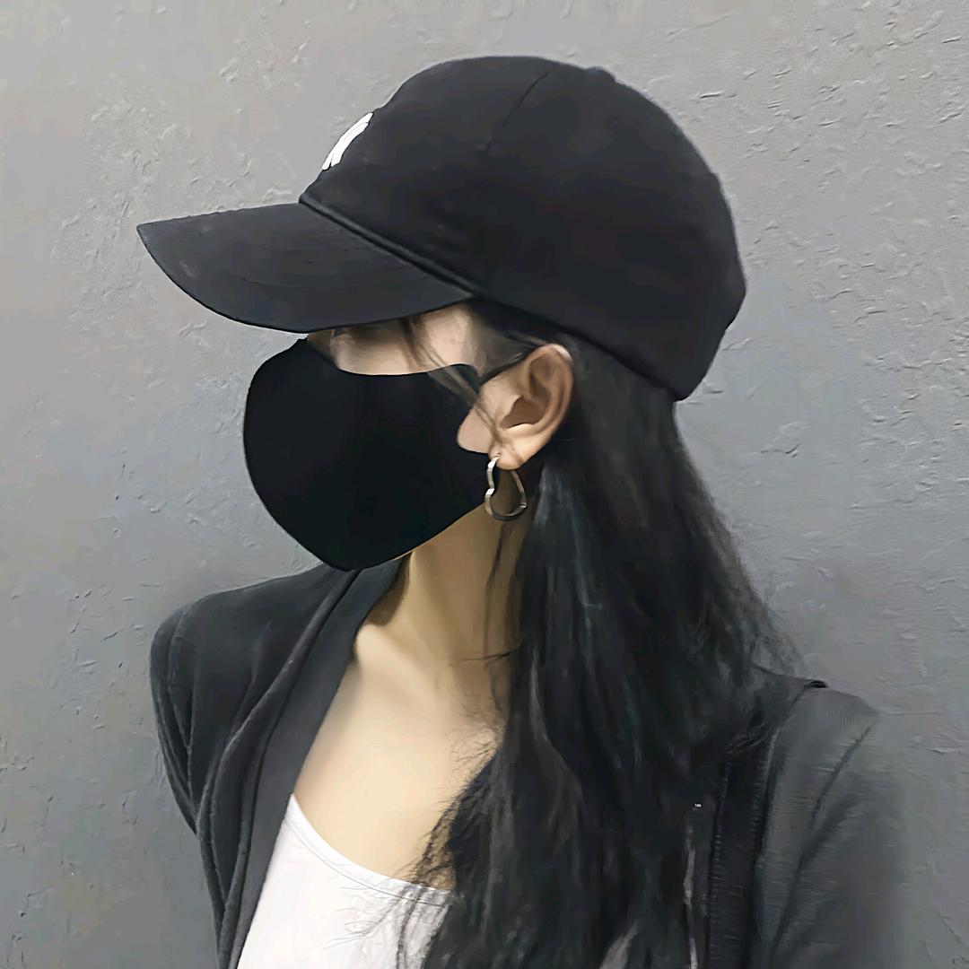 靇䵉