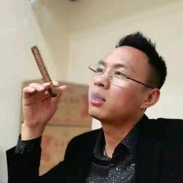 爱唱歌的刘芒兔
