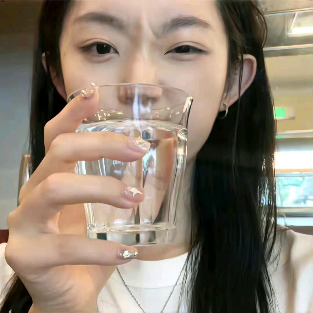 不哭、不鬧、不炫耀…💝