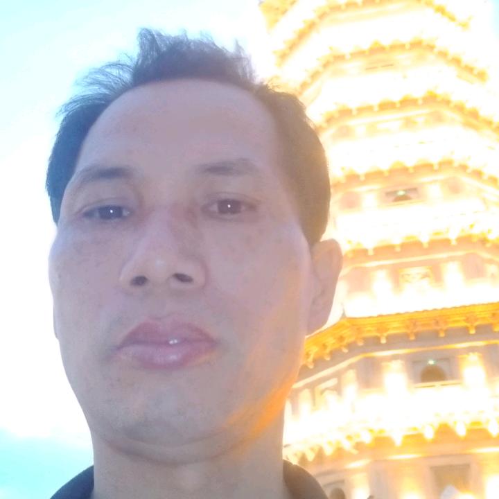 胡志雄
