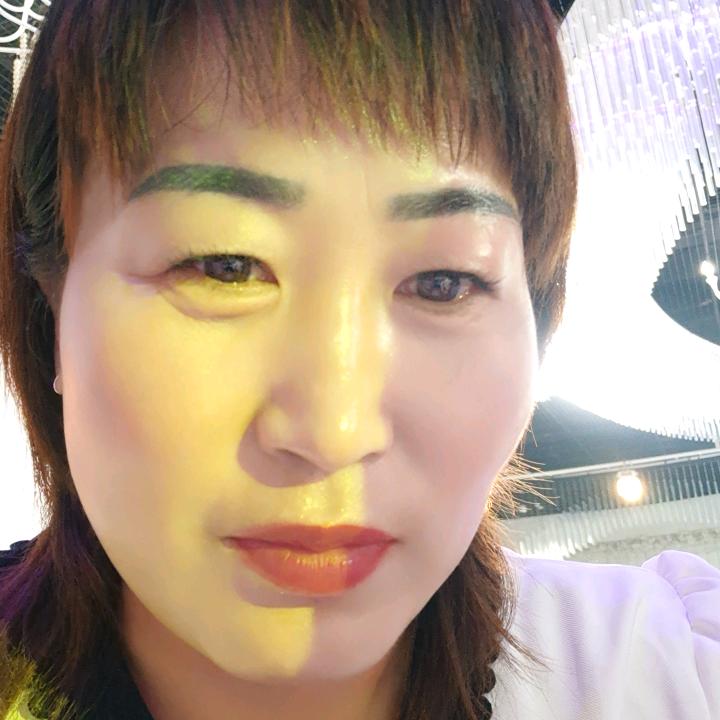 乌仁
