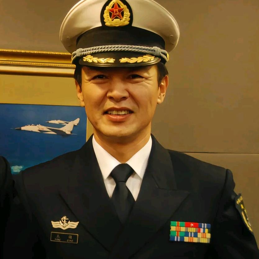 还记得那一抹浪花白⚓️☭︾