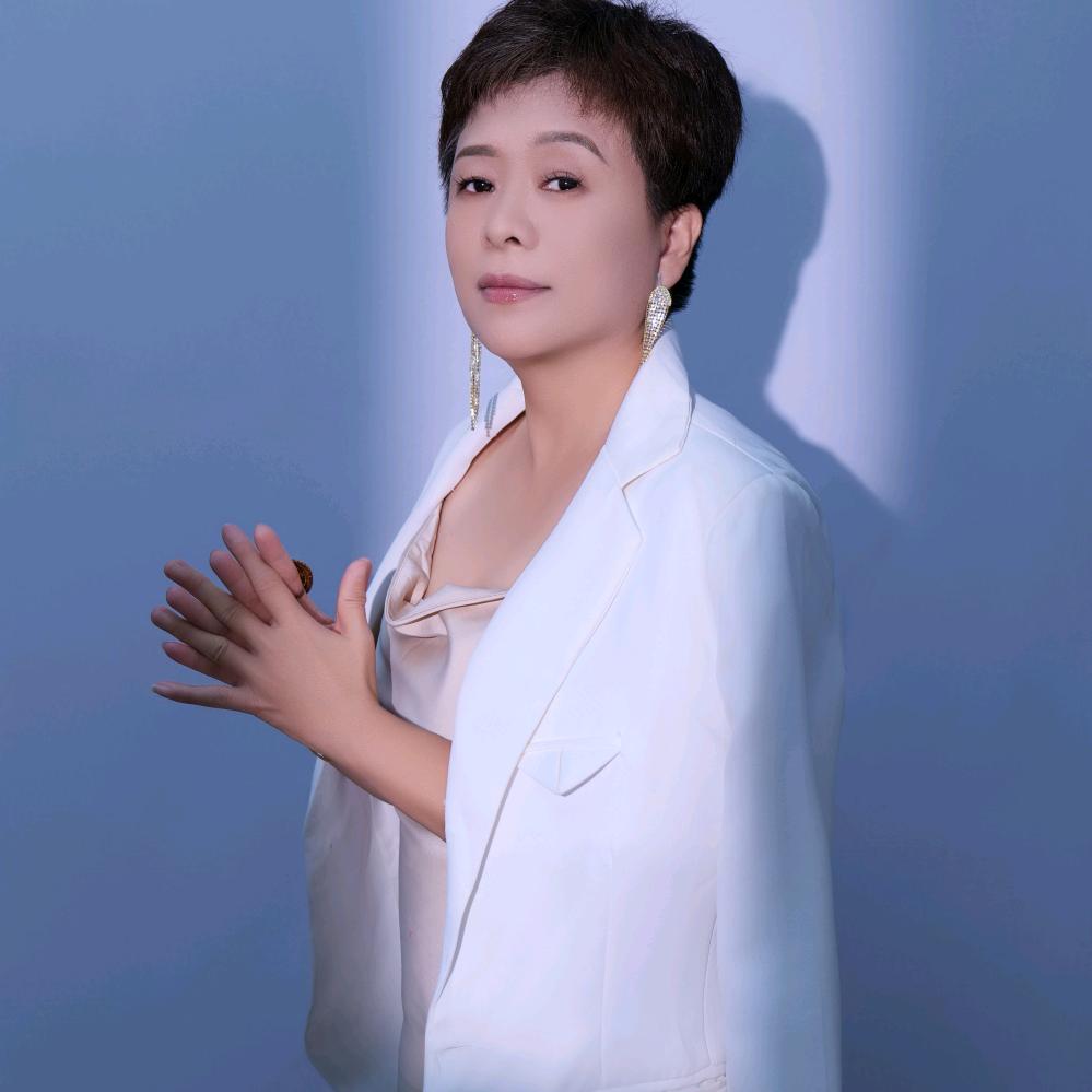 亲亲宝贝吉泰理疗师小玲