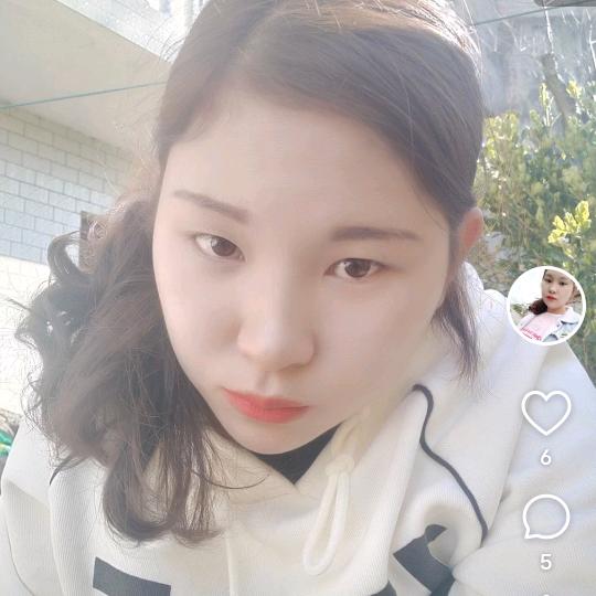 谭锦瑞妈