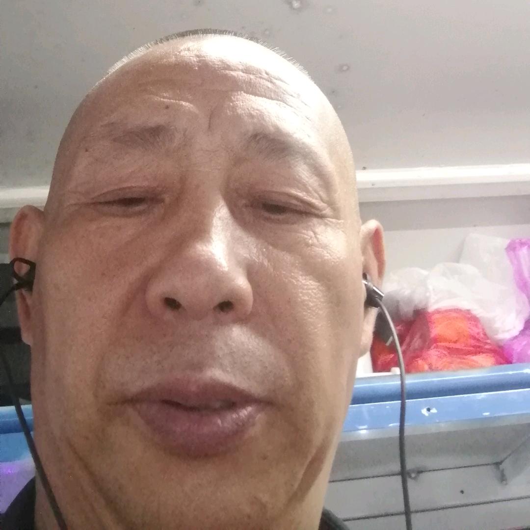 '胡世军。外号大石头