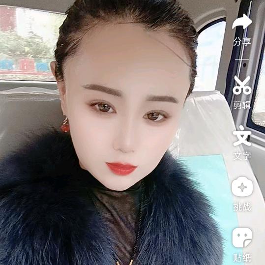 红唇👄
